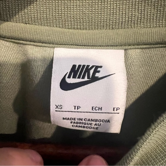 Nike Women's Mock-neck Short-sleeve Terry Top (Green/khaki) - Picture 5 of 8